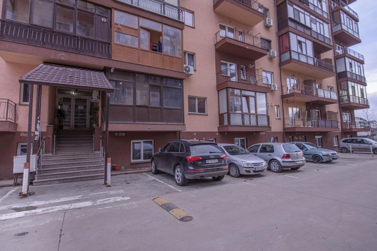 Studio Residence Militari M6 Roşu 外观 照片